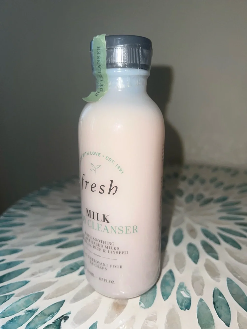 Fresh Milk Body Cleanser 8.7 oz Sealed Gentle Hydrating Body Wash - Picture 3 of 7